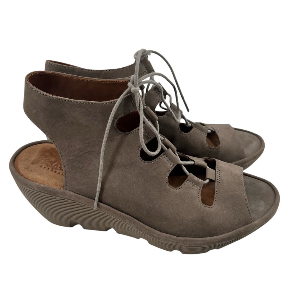 Clarks Clarene Grace Wedge Sandal tan taupe Nubuck shootie sandal heel size 8.5 - Picture 2 of 7